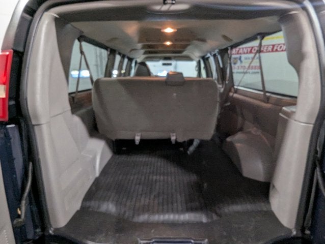 2013 Chevrolet Express Passenger 6.0L 8 Cyl RWD 3500 155" LS w/1LS