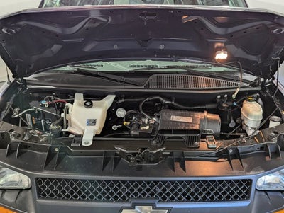 2013 Chevrolet Express Passenger 6.0L 8 Cyl RWD 3500 155" LS w/1LS