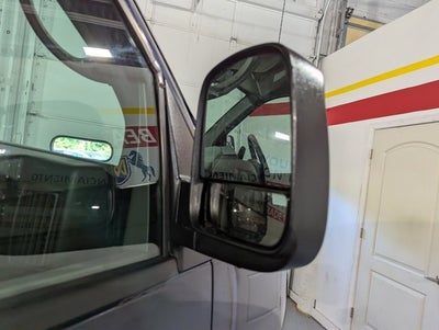 2013 Chevrolet Express Passenger 6.0L 8 Cyl RWD 3500 155" LS w/1LS