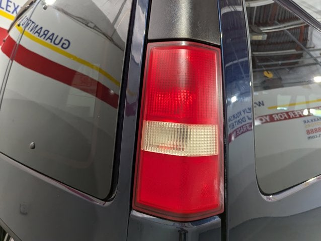 2013 Chevrolet Express Passenger 6.0L 8 Cyl RWD 3500 155" LS w/1LS