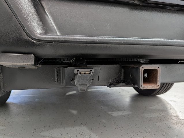 2013 Chevrolet Express Passenger 6.0L 8 Cyl RWD 3500 155" LS w/1LS