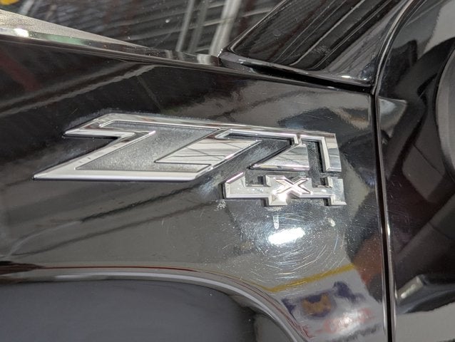 2018 GMC Sierra 2500HD 4WD 144.2 SLT 6.0L V8 SLT