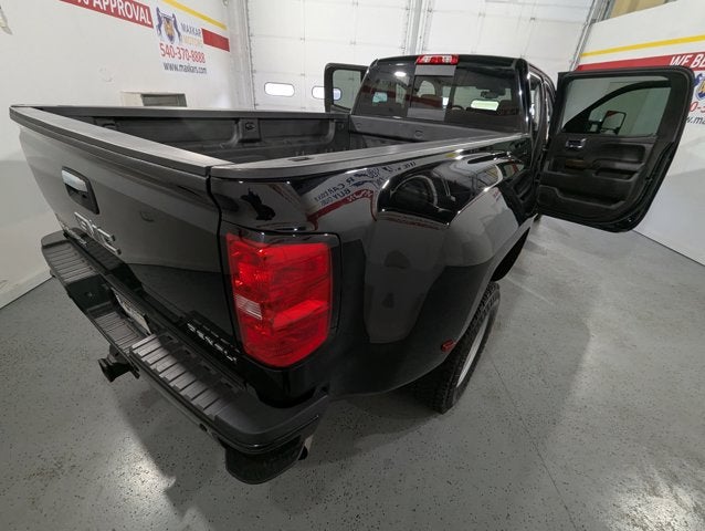 2019 GMC Sierra 3500HD 6.6L 8Cyl Turbo Diesel 4WD Denali