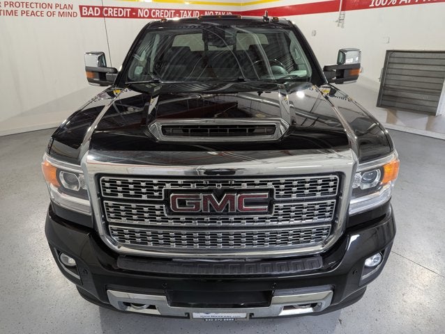 2019 GMC Sierra 3500HD 6.6L 8Cyl Turbo Diesel 4WD Denali