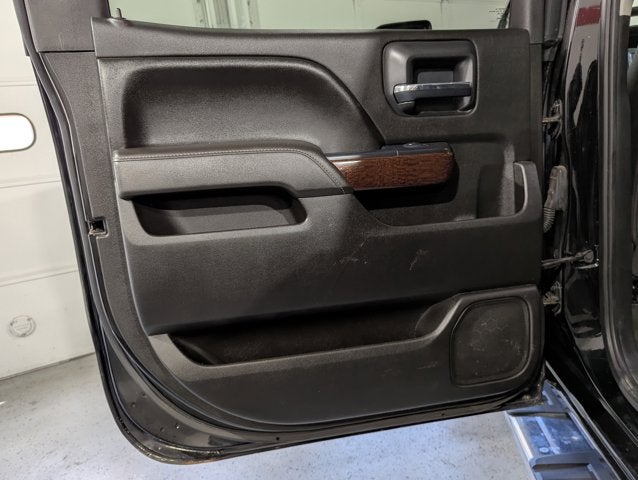 2017 GMC Sierra 3500HD 6.6L 8 Cyl Turbo Diesel SLT