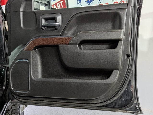 2017 GMC Sierra 3500HD 6.6L 8 Cyl Turbo Diesel SLT