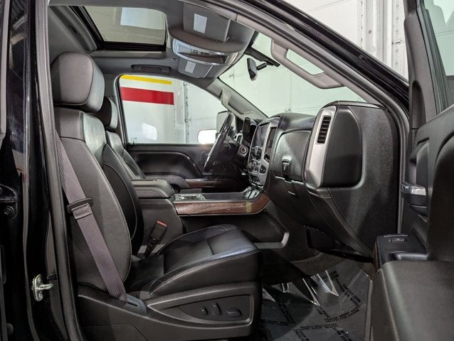 2017 GMC Sierra 3500HD 6.6L 8 Cyl Turbo Diesel SLT