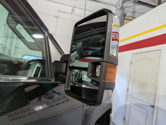 2017 GMC Sierra 3500HD 6.6L 8 Cyl Turbo Diesel SLT