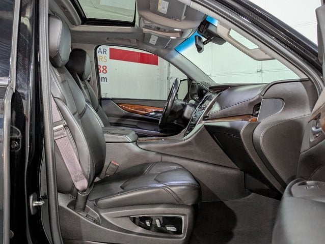 2016 Cadillac Escalade 6.2L 8 Cyl 4WD 4WD 4dr Luxury Collection