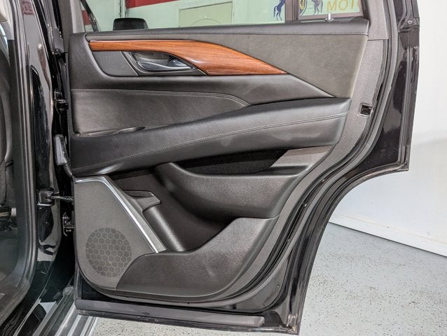 2016 Cadillac Escalade 6.2L 8 Cyl 4WD 4WD 4dr Luxury Collection