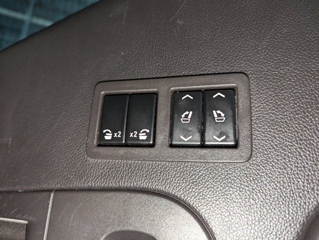 2016 Cadillac Escalade 6.2L 8 Cyl 4WD 4WD 4dr Luxury Collection