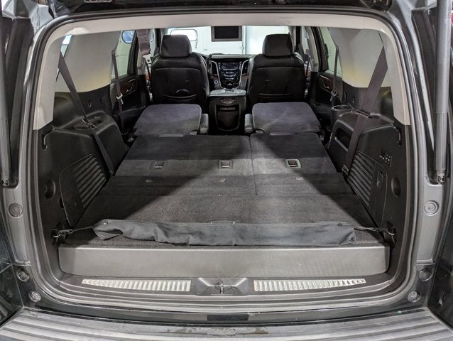 2016 Cadillac Escalade 6.2L 8 Cyl 4WD 4WD 4dr Luxury Collection