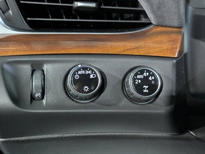 2016 Cadillac Escalade 6.2L 8 Cyl 4WD 4WD 4dr Luxury Collection