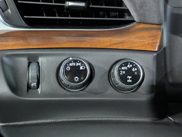 2016 Cadillac Escalade 6.2L 8 Cyl 4WD 4WD 4dr Luxury Collection