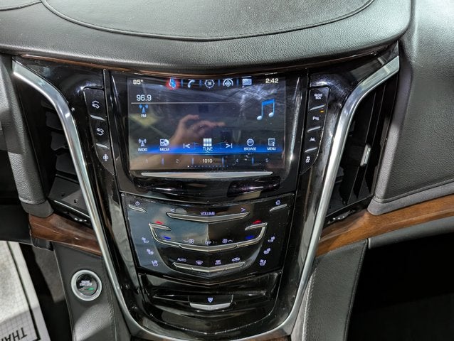 2016 Cadillac Escalade 6.2L 8 Cyl 4WD 4WD 4dr Luxury Collection