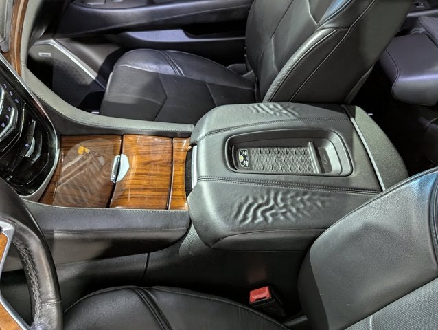 2016 Cadillac Escalade 6.2L 8 Cyl 4WD 4WD 4dr Luxury Collection