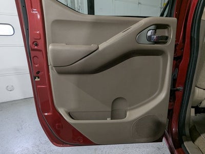 2015 Nissan Frontier 4.0L 6 Cyl 4WD Crew Cab SWB Auto SV