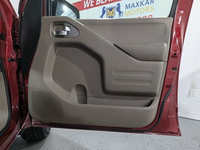 2015 Nissan Frontier 4.0L 6 Cyl 4WD Crew Cab SWB Auto SV