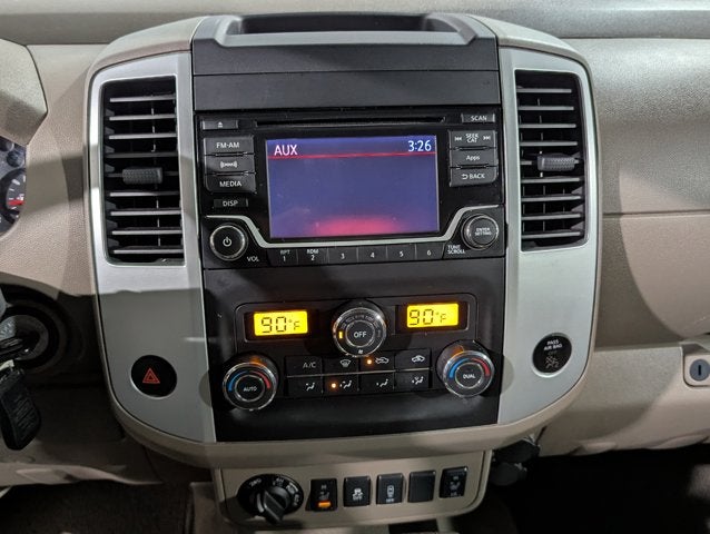 2015 Nissan Frontier 4.0L 6 Cyl 4WD Crew Cab SWB Auto SV