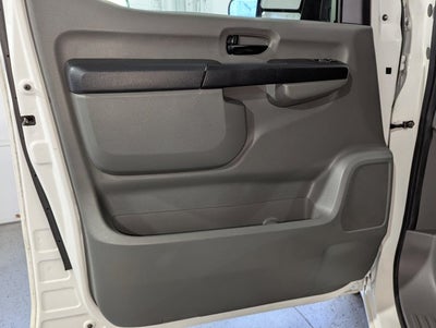 2021 Nissan NV2500 HD Cargo 4.0 6 Cyl S