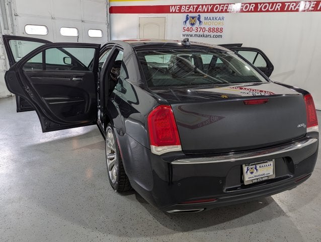 2017 Chrysler 300 3.6L 6 Cyl 300C RWD