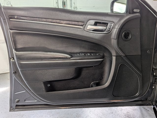 2017 Chrysler 300 3.6L 6 Cyl 300C RWD