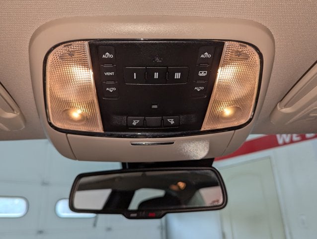 2017 Chrysler 300 3.6L 6 Cyl 300C RWD