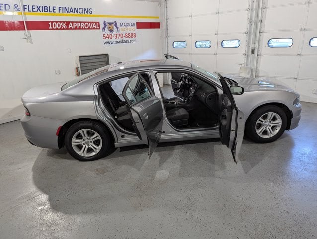2016 Dodge Charger 3.6 L V6 SE