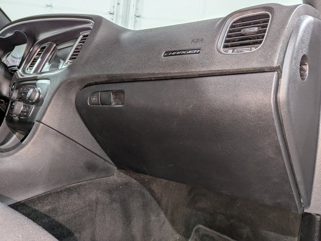 2016 Dodge Charger 3.6 L V6 SE