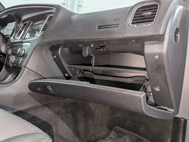 2016 Dodge Charger 3.6 L V6 SE