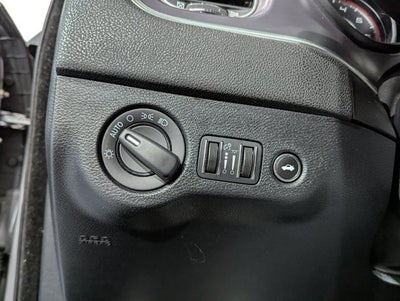 2016 Dodge Charger 3.6 L V6 SE