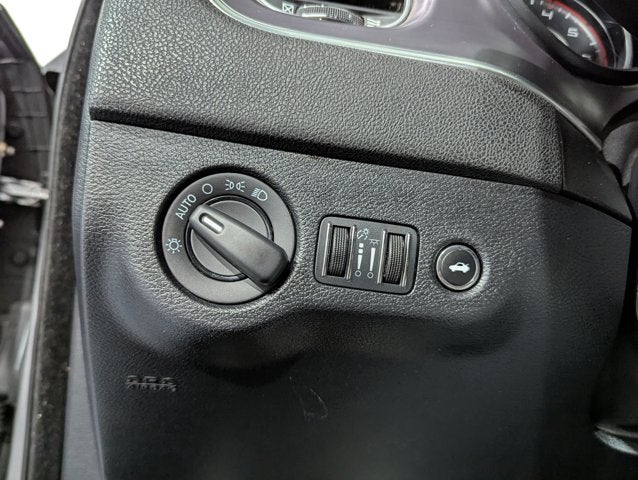 2016 Dodge Charger 3.6 L V6 SE