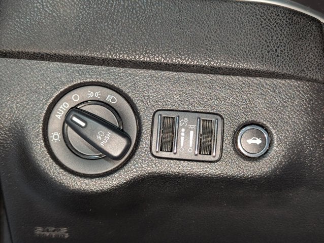 2019 Dodge Charger 5.7L 8 Cyl R/T RWD