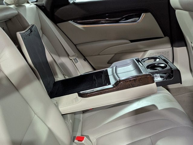 2015 Cadillac XTS 3.6L 6 Cyl AWD 4dr Sdn Luxury AWD