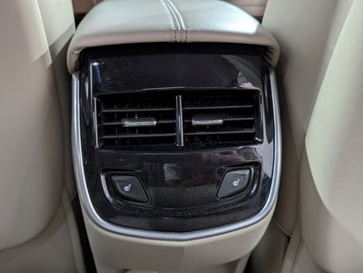 2015 Cadillac XTS 3.6L 6 Cyl AWD 4dr Sdn Luxury AWD