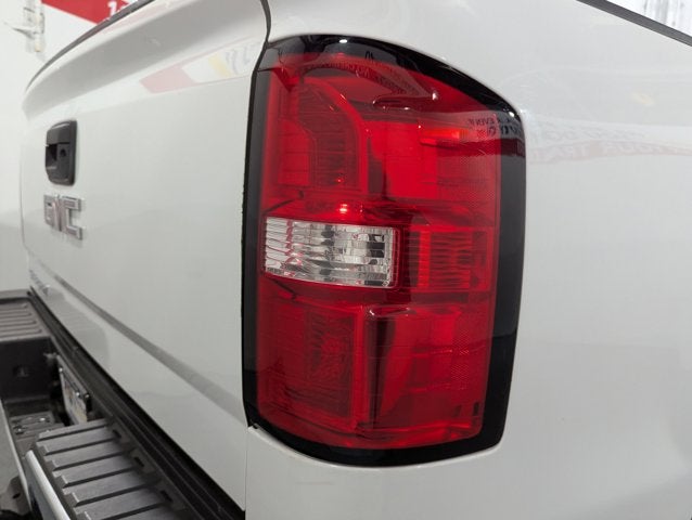 2019 GMC Sierra 2500HD 6.0L 8 Cyl 4WD Double Cab 158.1"