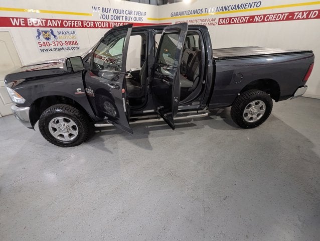 2017 RAM 3500 6.7L 6 Cyl Turbo Diesel Big Horn 4x4 Crew Cab 6'4" Box