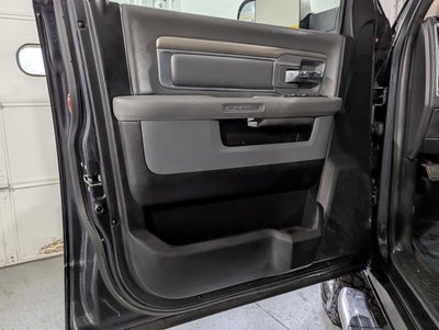 2017 RAM 3500 6.7L 6 Cyl Turbo Diesel Big Horn 4x4 Crew Cab 6'4" Box