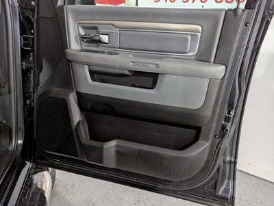 2017 RAM 3500 6.7L 6 Cyl Turbo Diesel Big Horn 4x4 Crew Cab 6'4" Box