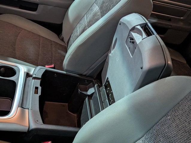 2017 RAM 3500 6.7L 6 Cyl Turbo Diesel Big Horn 4x4 Crew Cab 6'4" Box