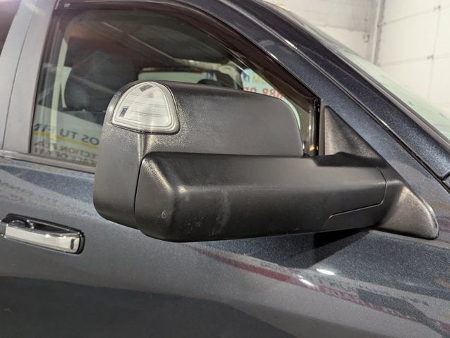 2017 RAM 3500 6.7L 6 Cyl Turbo Diesel Big Horn 4x4 Crew Cab 6'4" Box