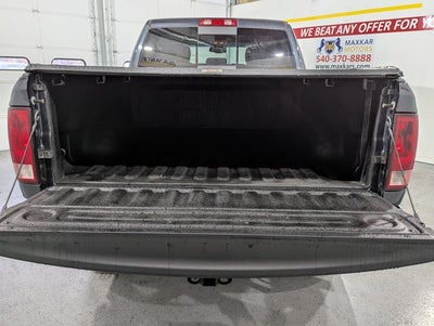 2017 RAM 3500 6.7L 6 Cyl Turbo Diesel Big Horn 4x4 Crew Cab 6'4" Box