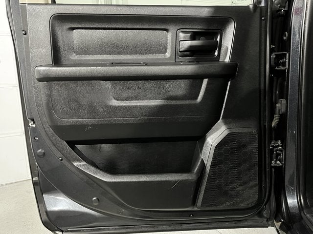 2016 RAM 3500 5.7L 8 Cyl 4WD Crew Cab 169" Tradesman