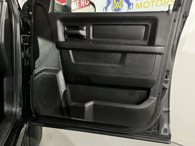 2016 RAM 3500 5.7L 8 Cyl 4WD Crew Cab 169" Tradesman