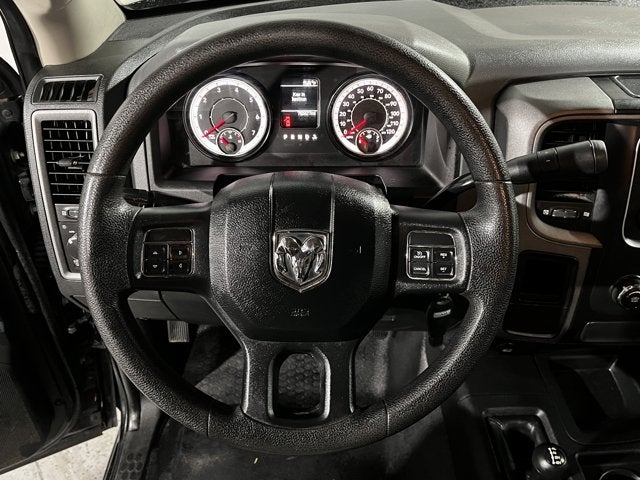 2016 RAM 3500 5.7L 8 Cyl 4WD Crew Cab 169" Tradesman