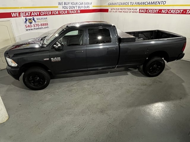 2016 RAM 3500 5.7L 8 Cyl 4WD Crew Cab 169" Tradesman