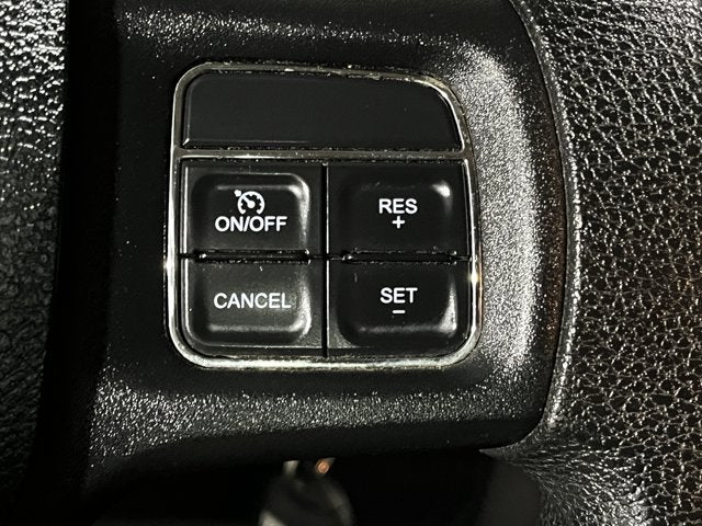 2016 RAM 3500 5.7L 8 Cyl 4WD Crew Cab 169" Tradesman