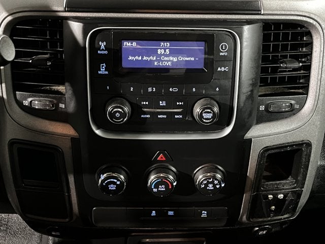 2016 RAM 3500 5.7L 8 Cyl 4WD Crew Cab 169" Tradesman