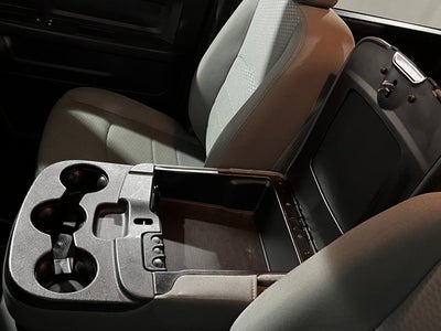 2016 RAM 3500 5.7L 8 Cyl 4WD Crew Cab 169" Tradesman