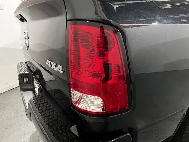 2016 RAM 3500 5.7L 8 Cyl 4WD Crew Cab 169" Tradesman